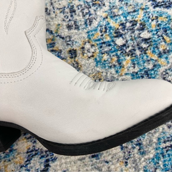 Ariat White Leather Darlin Western Cowgirl Boots Size 6B READ - Picture 11 of 15